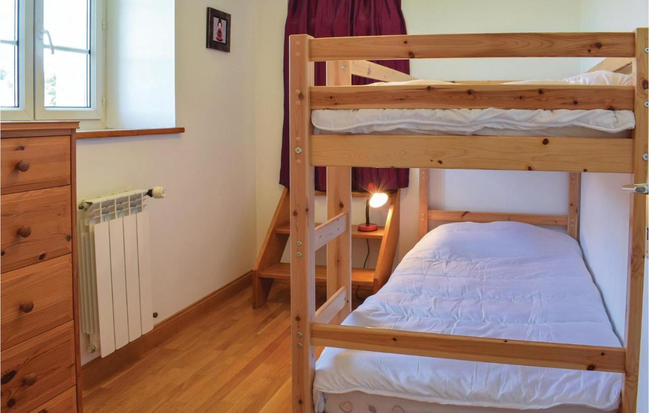 Gorgeous Apartment In Ponts With Wifi Eksteriør billede