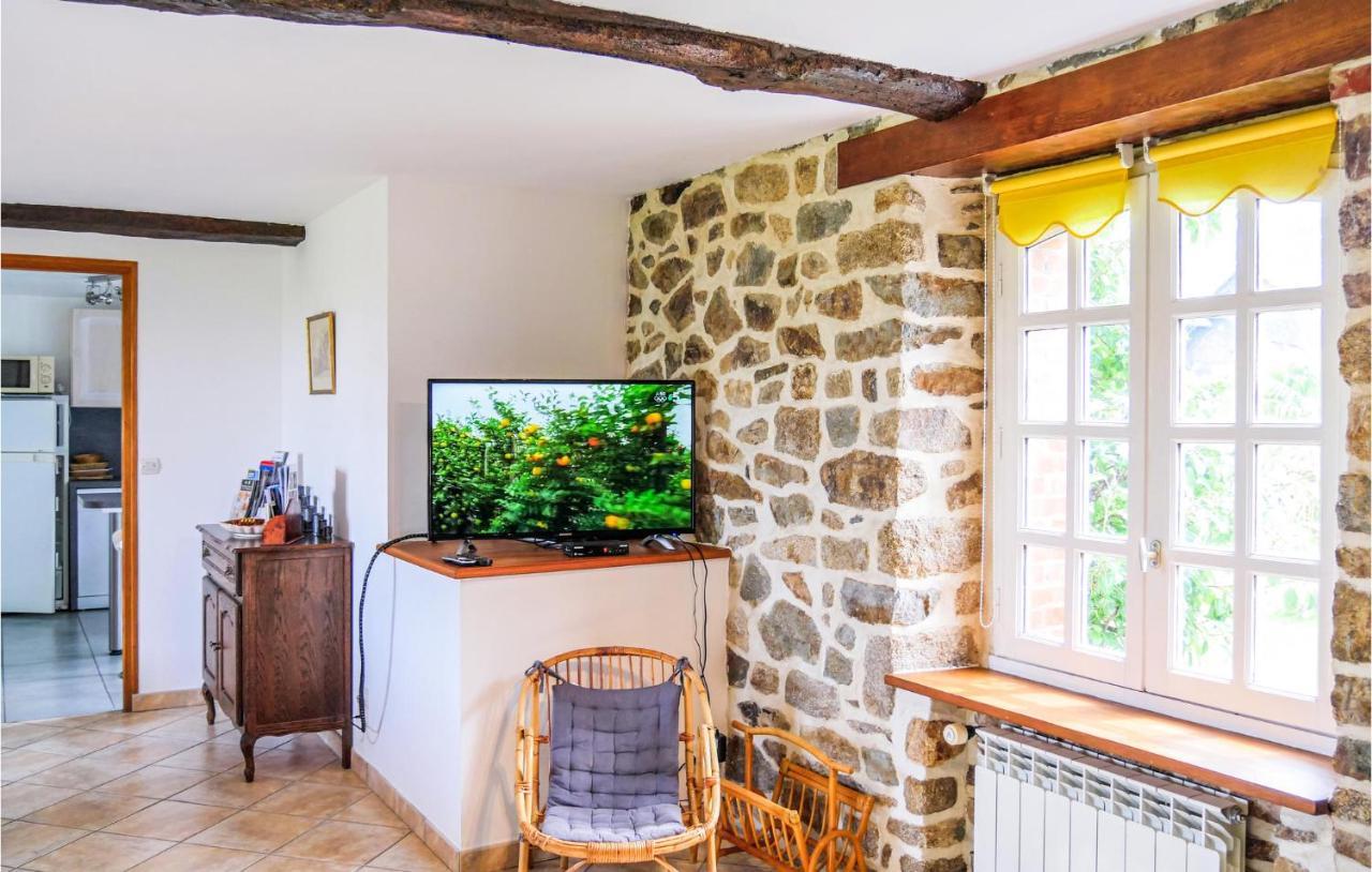 Gorgeous Apartment In Ponts With Wifi Eksteriør billede